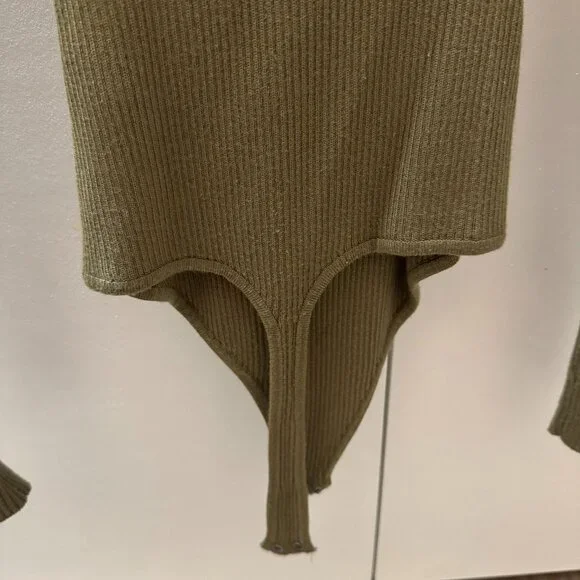 Scoopneck Sweater Bodysuit - Picture 4 of 6
